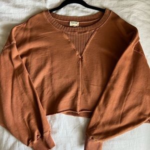cropped sweatshirt
